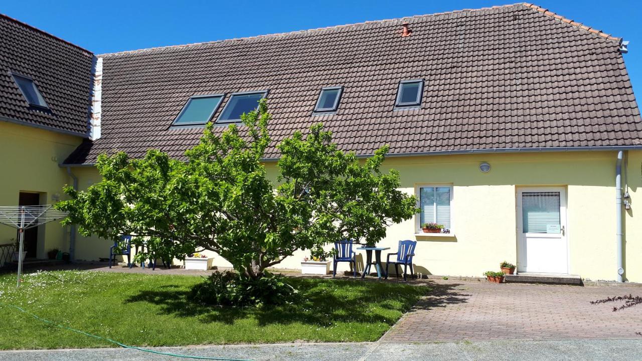 Ferienwohnung "Jasmund" In Sagard Auf Ruegen Exterior foto